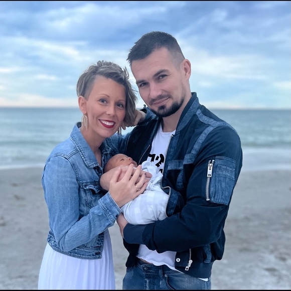 Meet your Posher, Angela - Picture 1 of 4